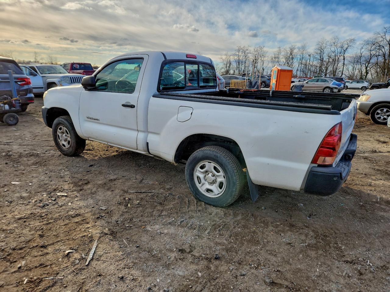 Toyota Tacoma Image 11