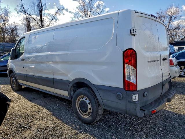 Ford Transit T-250 Image 3