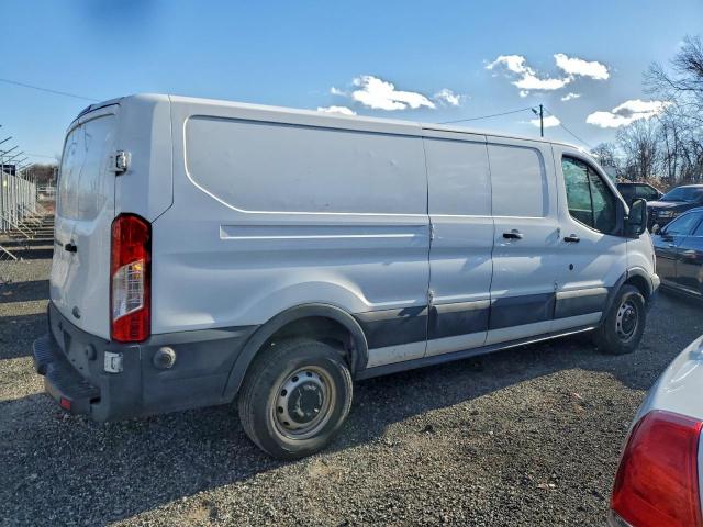 Ford Transit T-250 Image 2