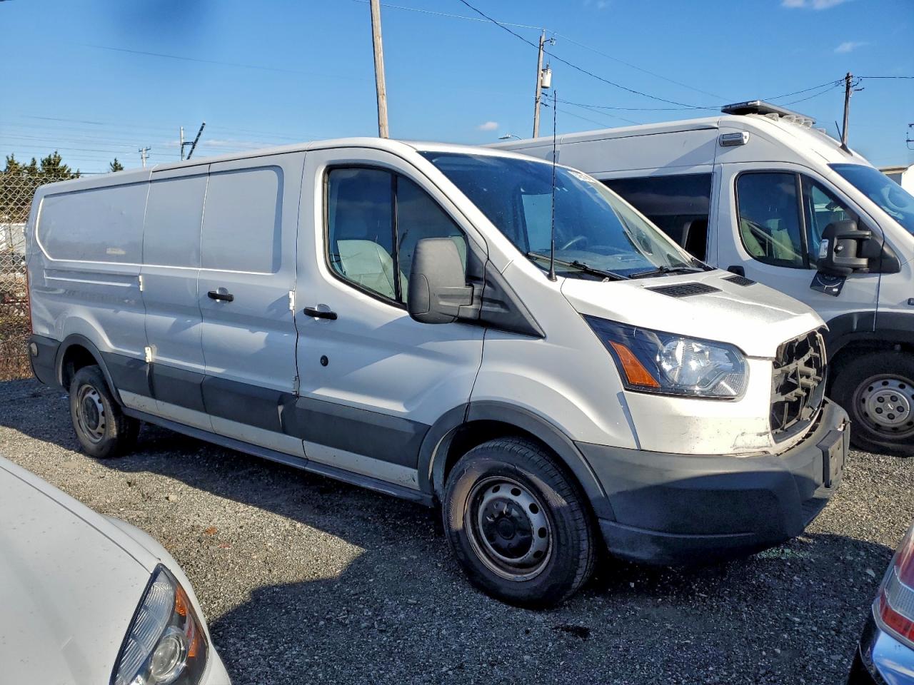 Ford Transit T-250 Image 9