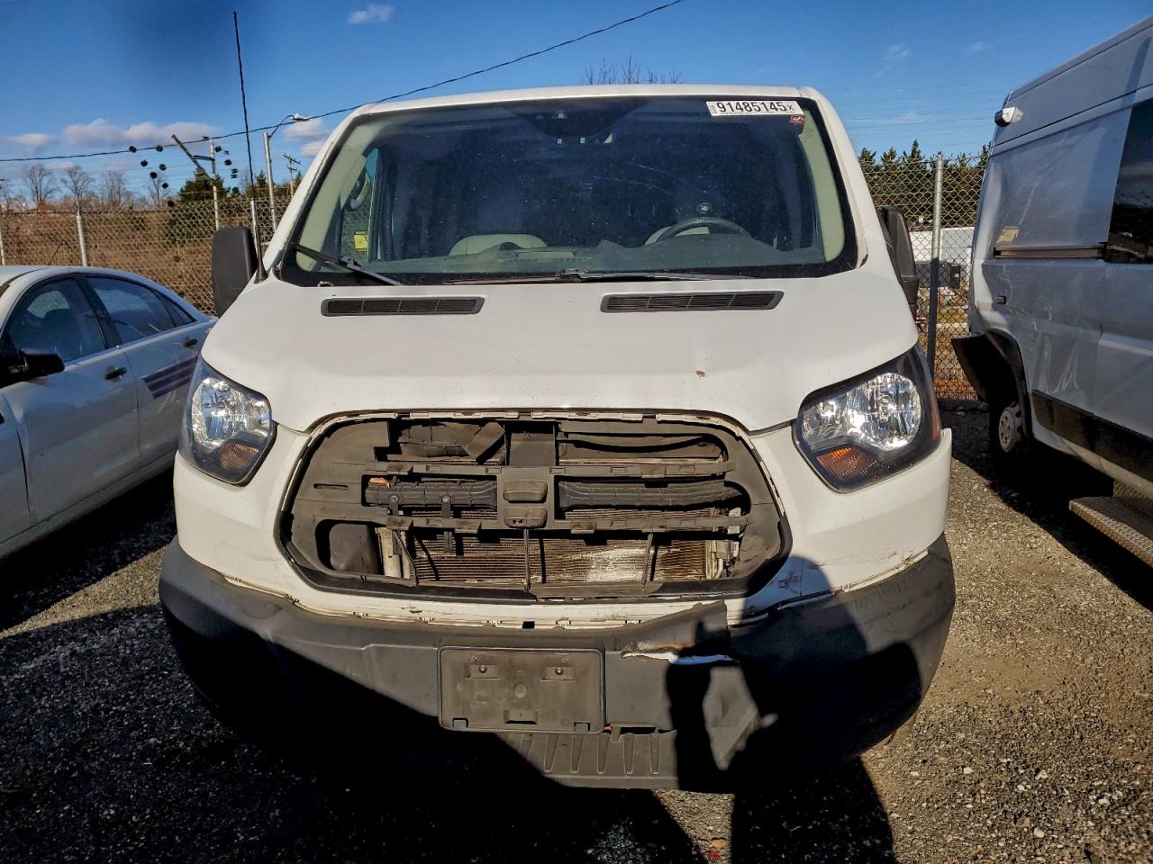 Ford Transit T-250 Image 4