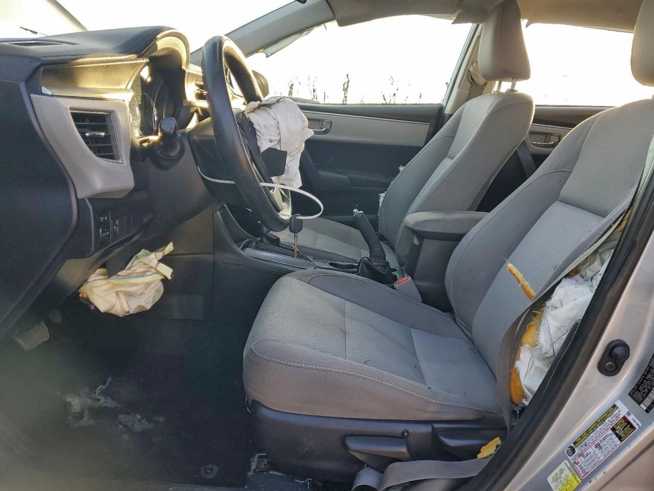 Toyota Corolla L Image 5