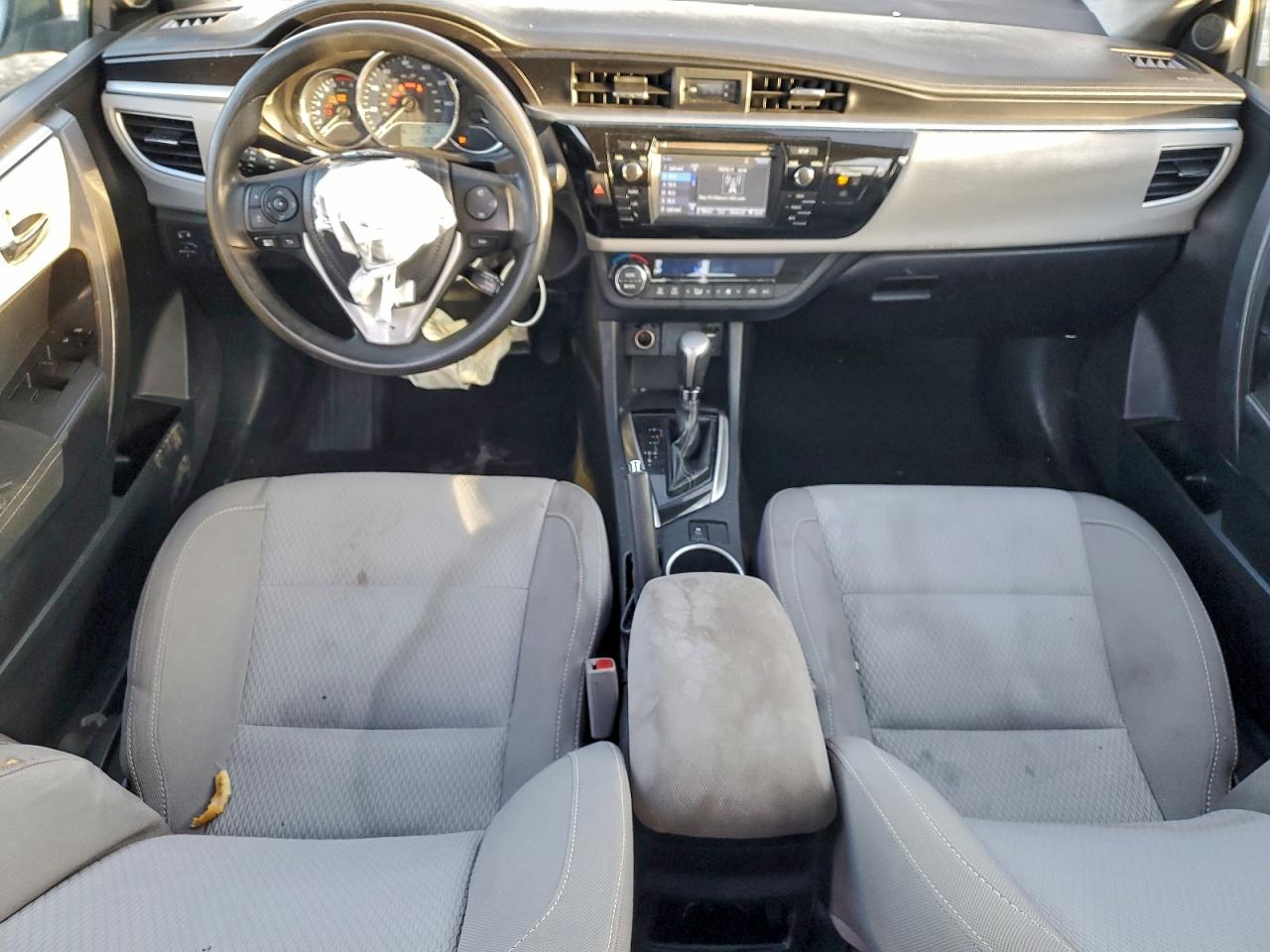 Toyota Corolla L Image 4