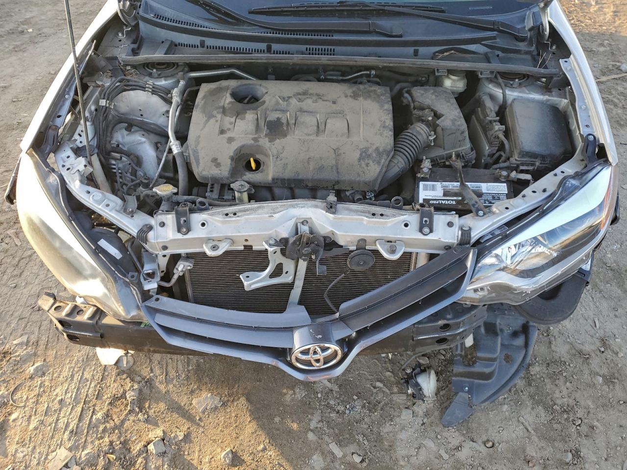 Toyota Corolla L Image 9