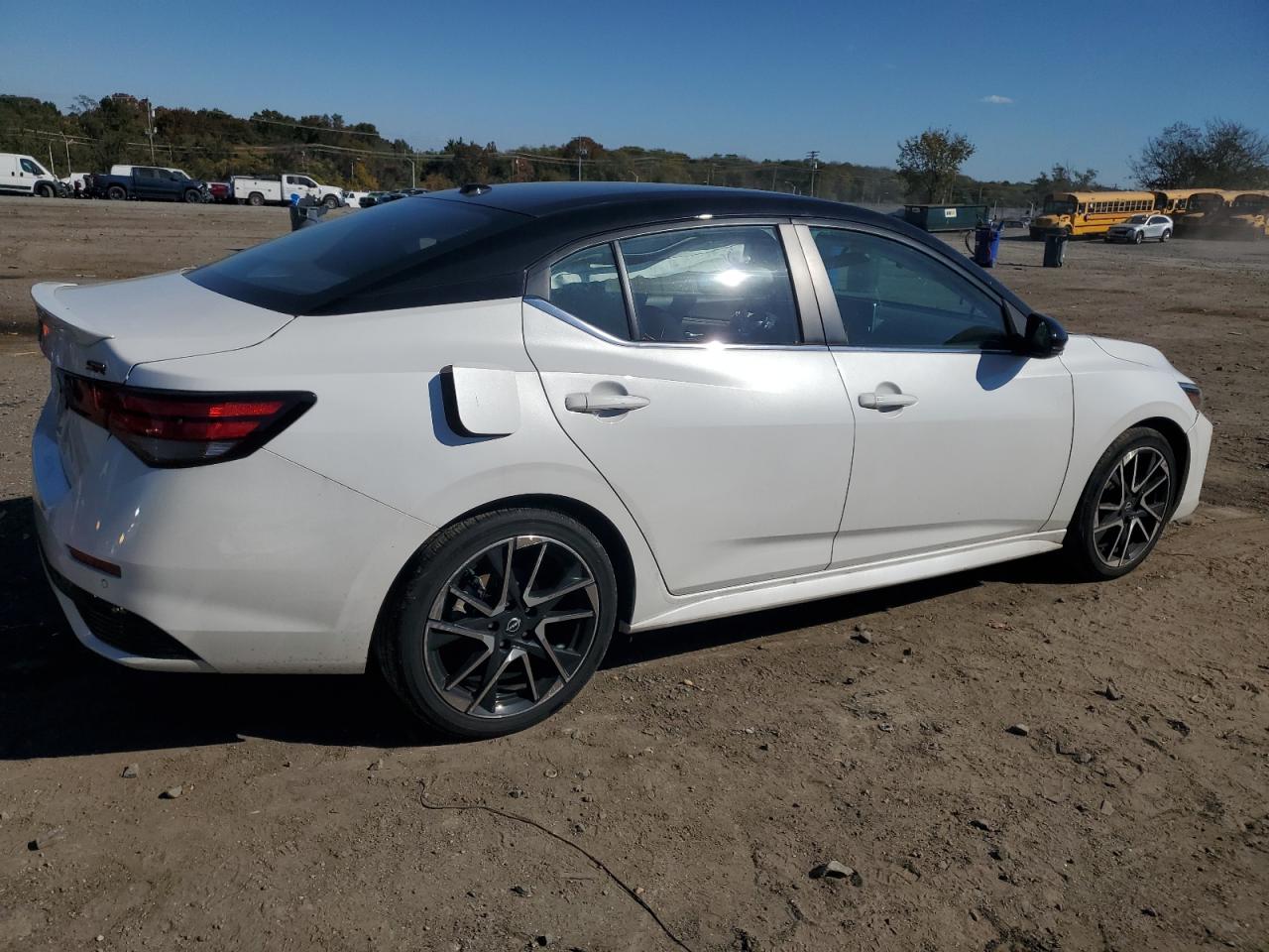 Nissan Sentra Sr Image 11