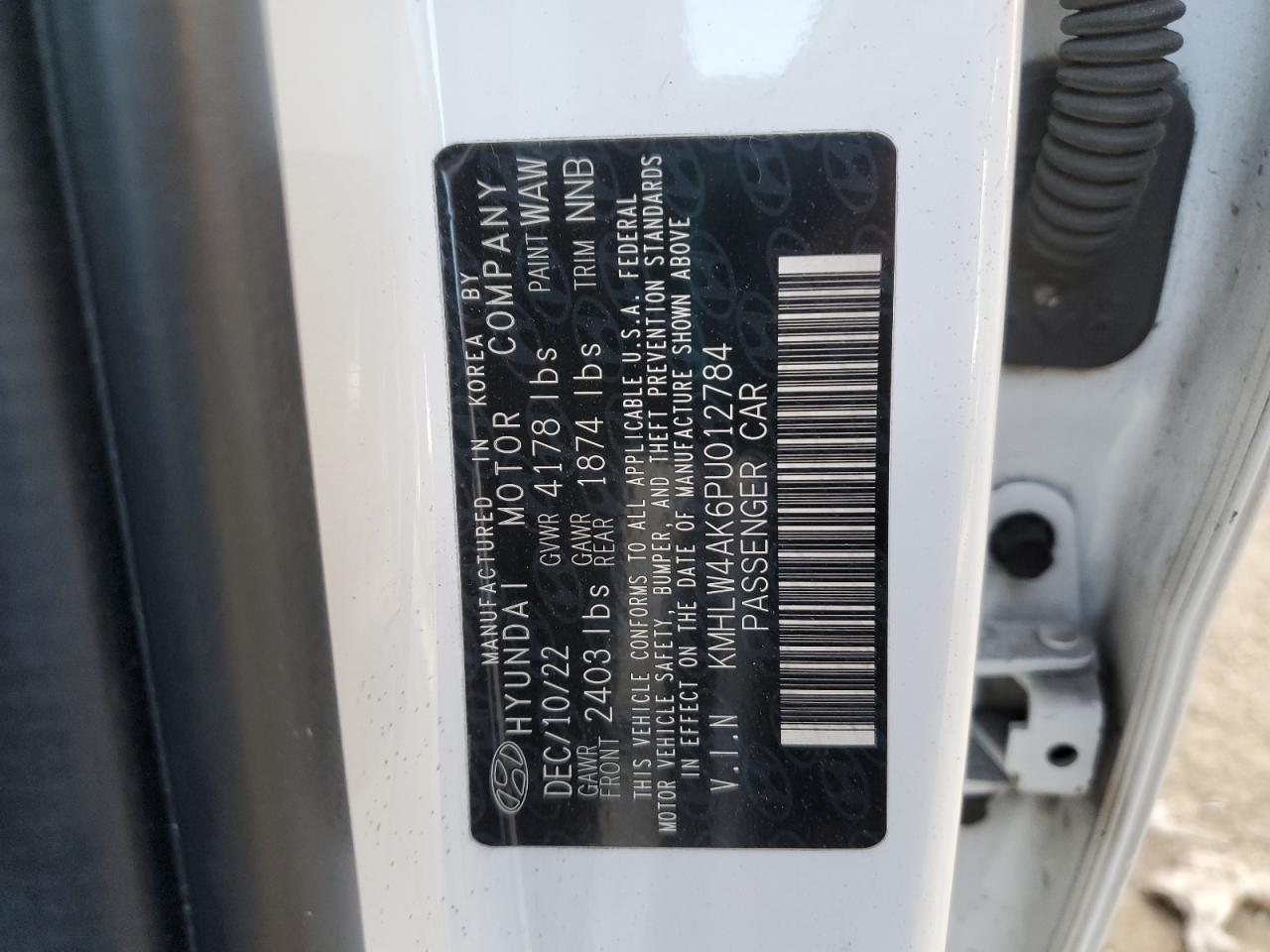 Hyundai ELANTRA Image 2