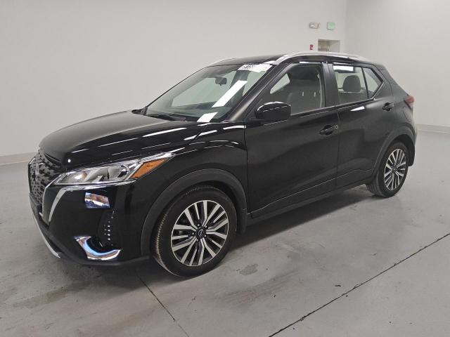  Salvage Nissan Kicks