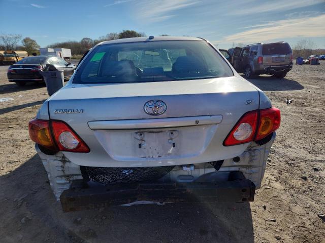 Toyota Corolla Base Image 8