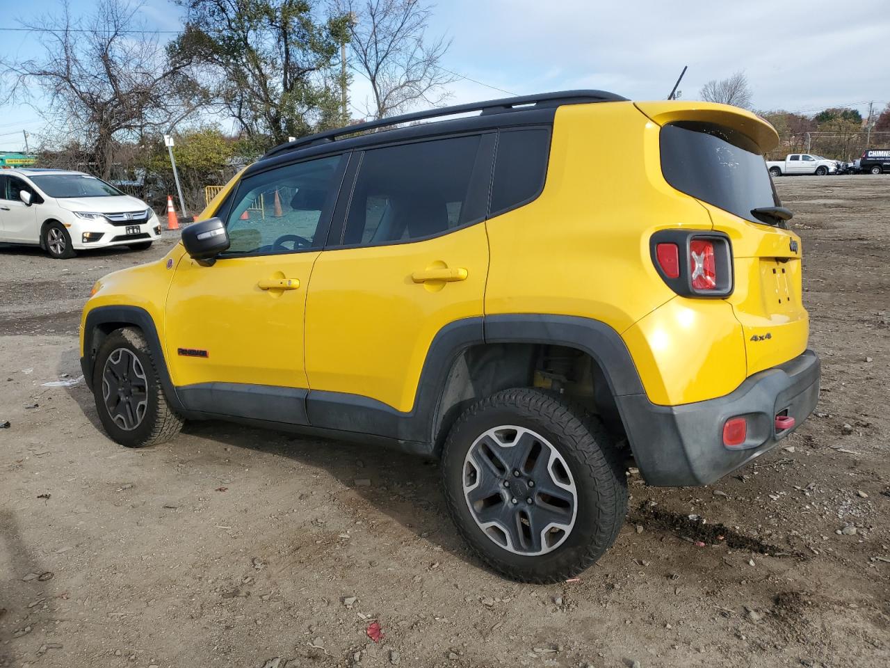 Jeep Renegade Trailhawk Image 2