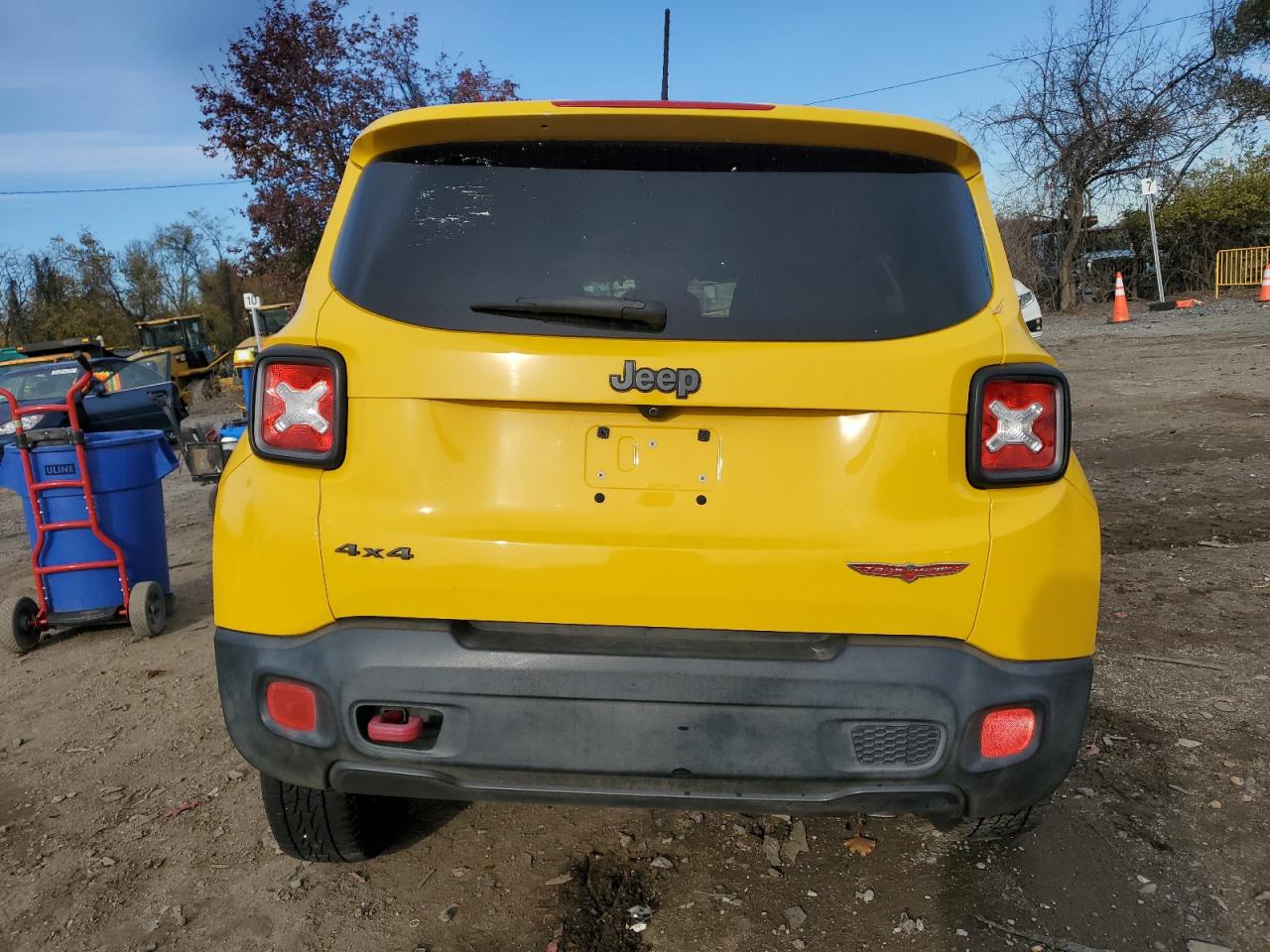 Jeep Renegade Trailhawk Image 7