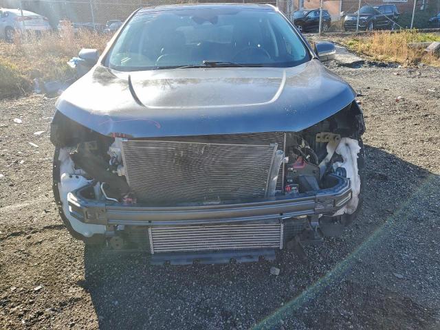 Ford Edge Titanium Image 6