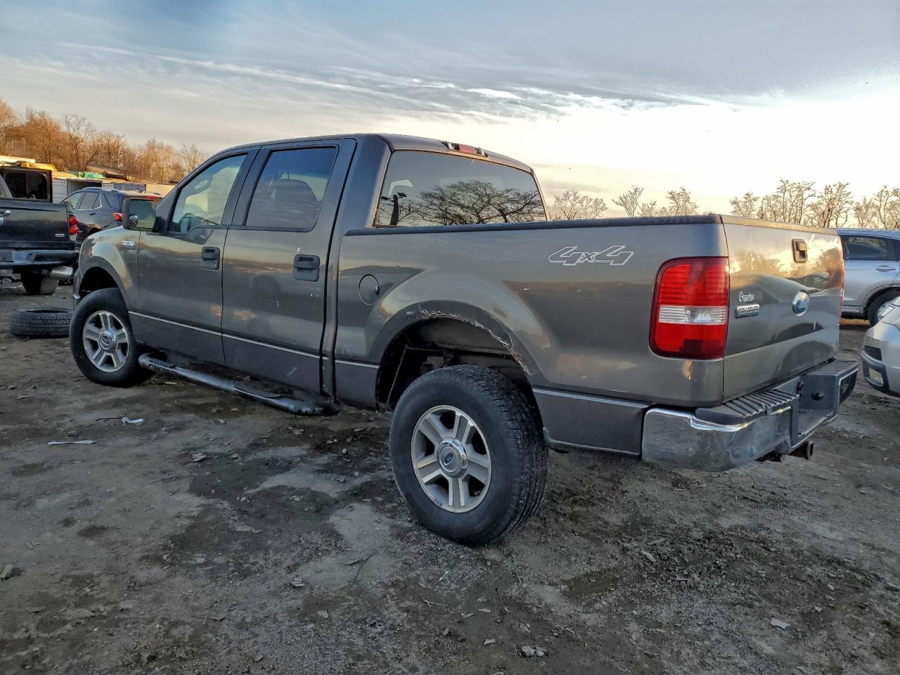 Ford F-150 Supercrew Image 2