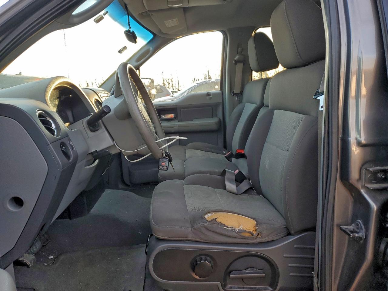 Ford F-150 Supercrew Image 3