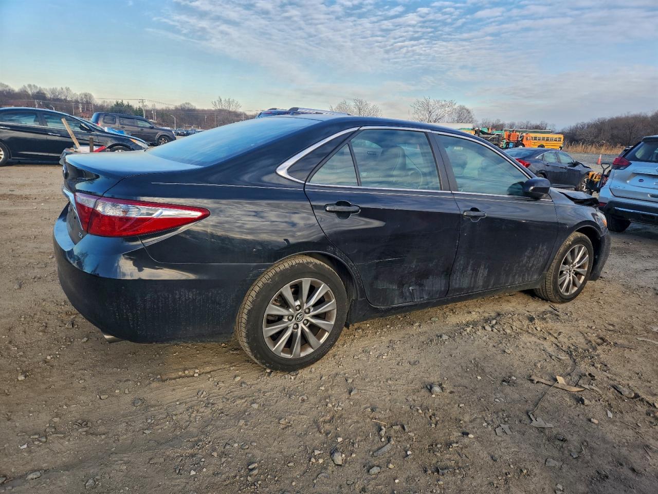 Toyota Camry Xse Image 2