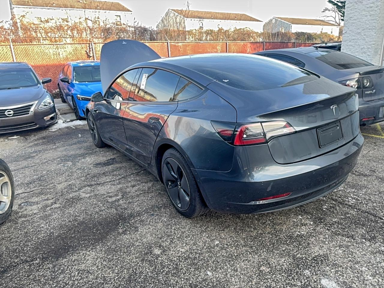 Tesla Model 3 Image 10