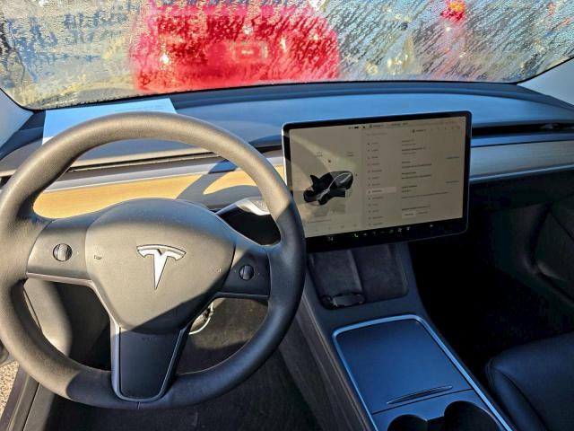 Tesla Model 3 Image 4