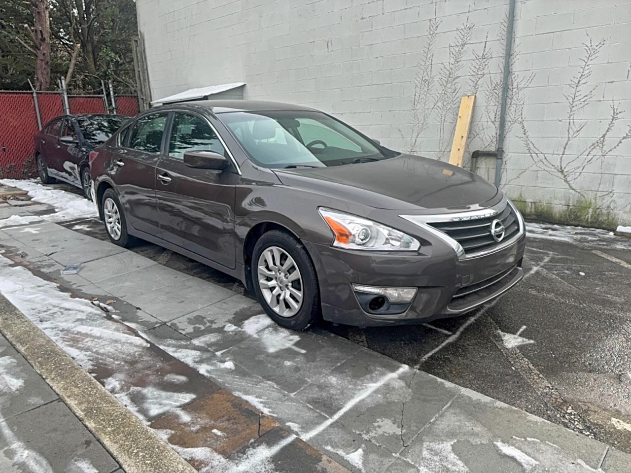 Nissan Altima 2.5 Image 1