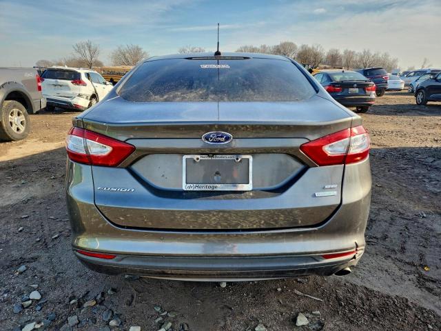 Ford Fusion Se Image 6