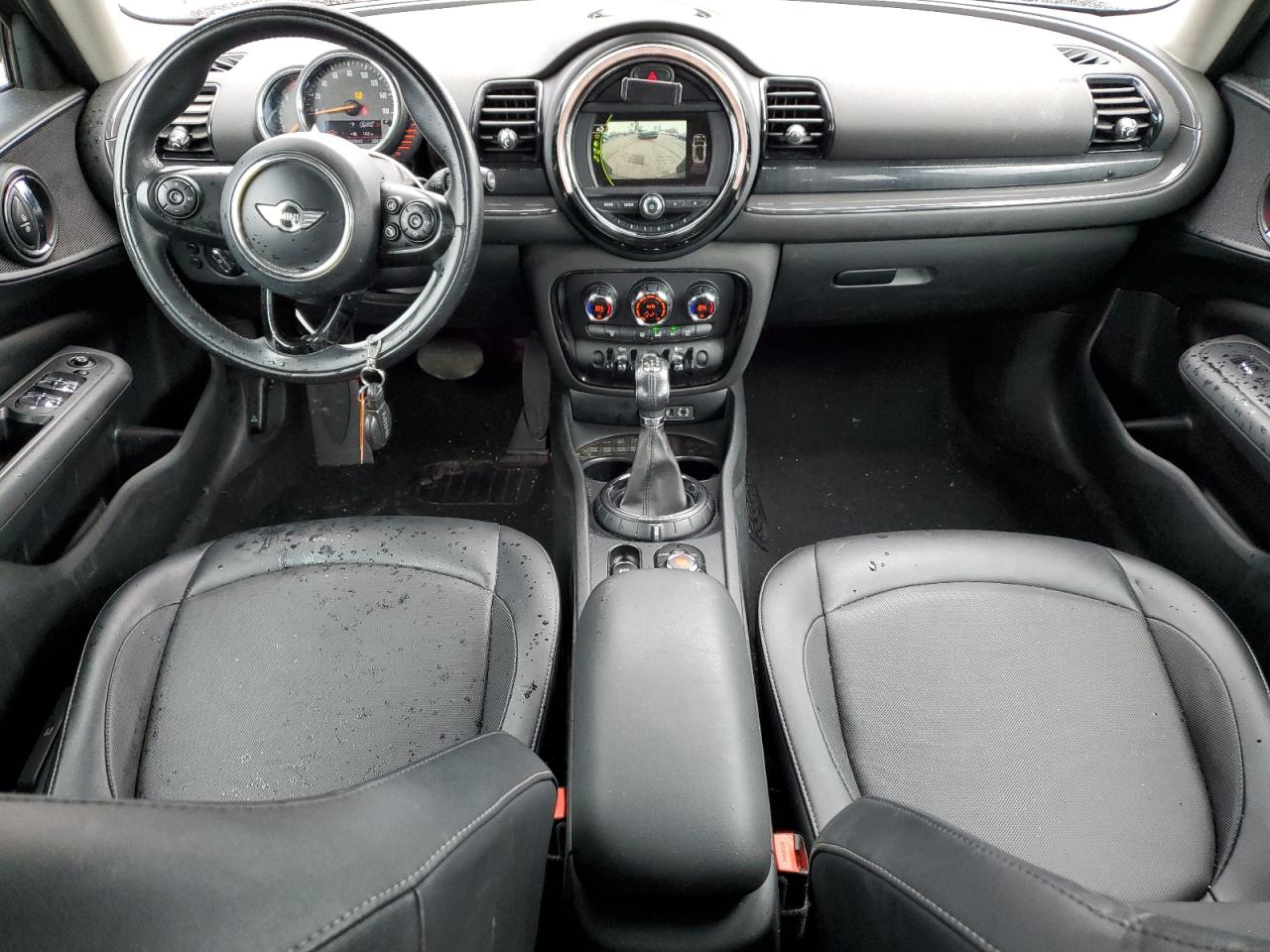 MINI Cooper Clubman Image 12