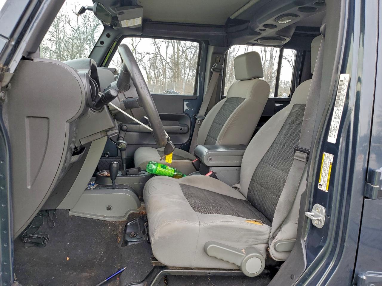 Jeep Wrangler X Image 12