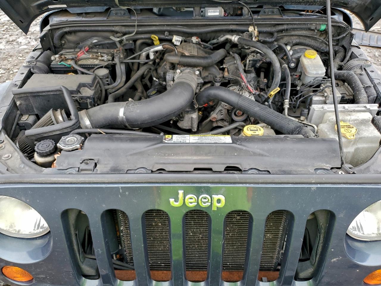 Jeep Wrangler X Image 2