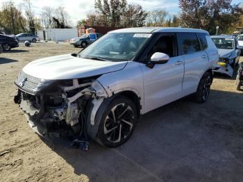  Salvage Mitsubishi Outlander