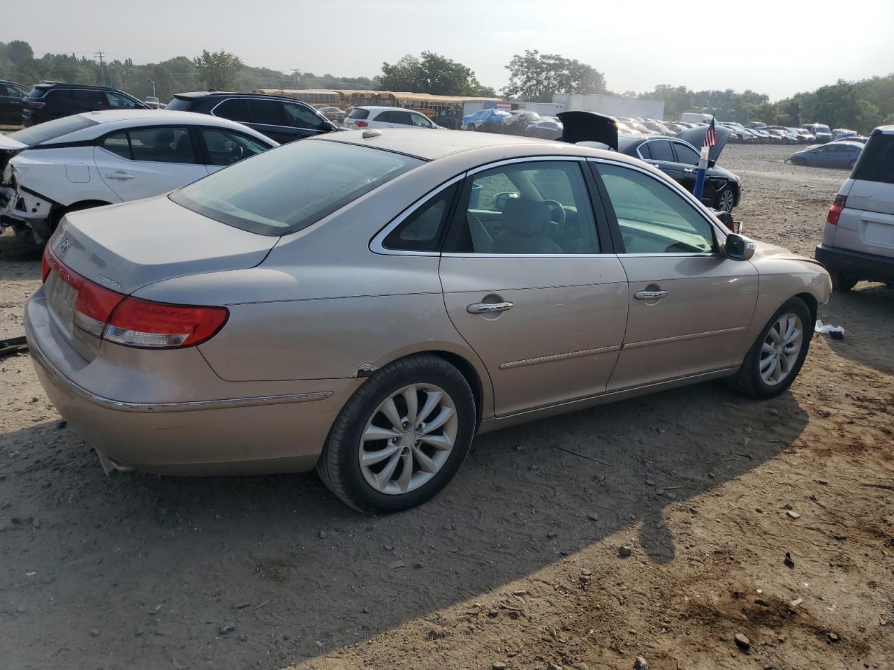 Hyundai Azera Se Image 8