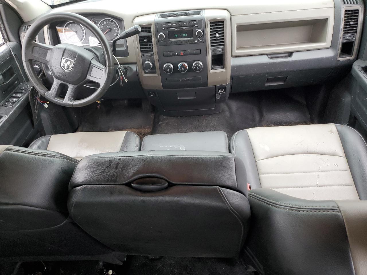 Dodge Ram 1500 St Image 12