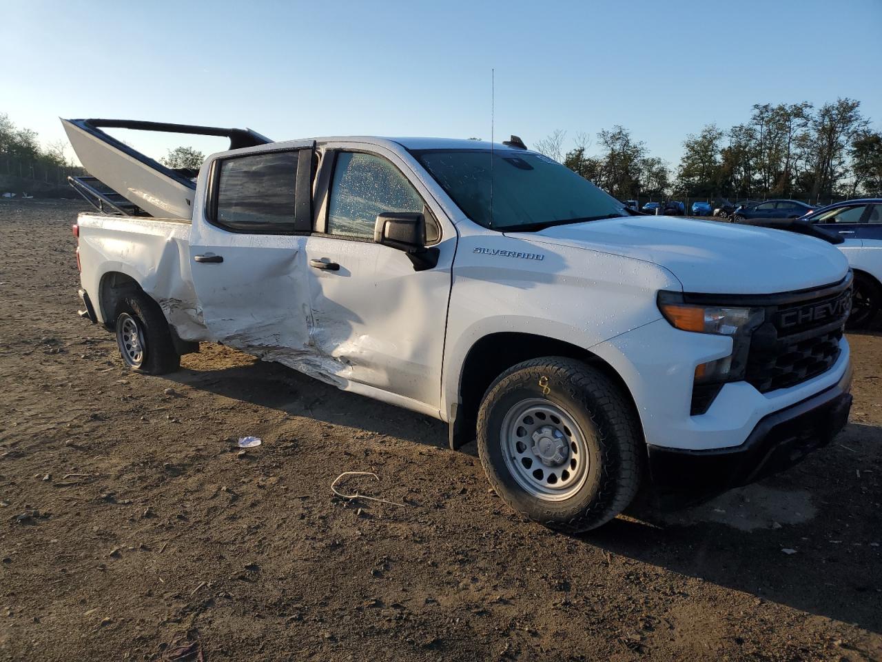 Chevrolet Silverado K1500 Image 3