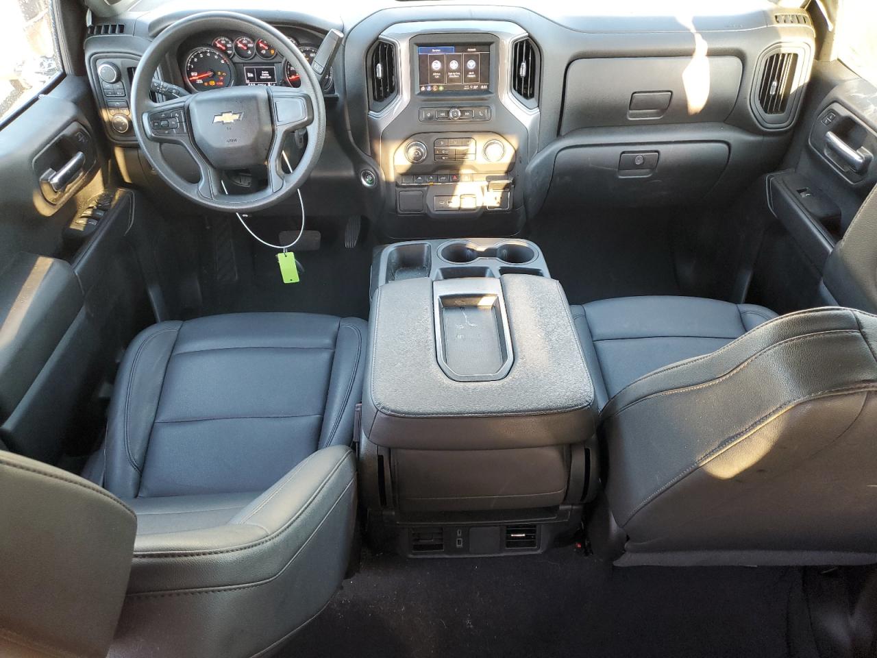 Chevrolet Silverado K1500 Image 13