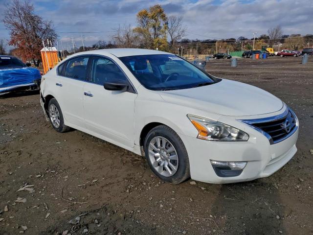 Nissan Altima 2.5 Image 2