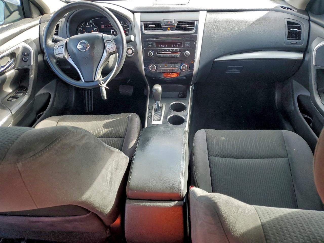 Nissan Altima 2.5 Image 8