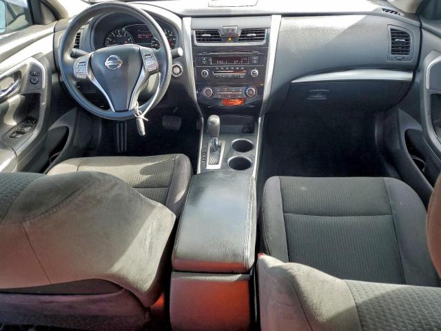 Nissan Altima 2.5 Image 8