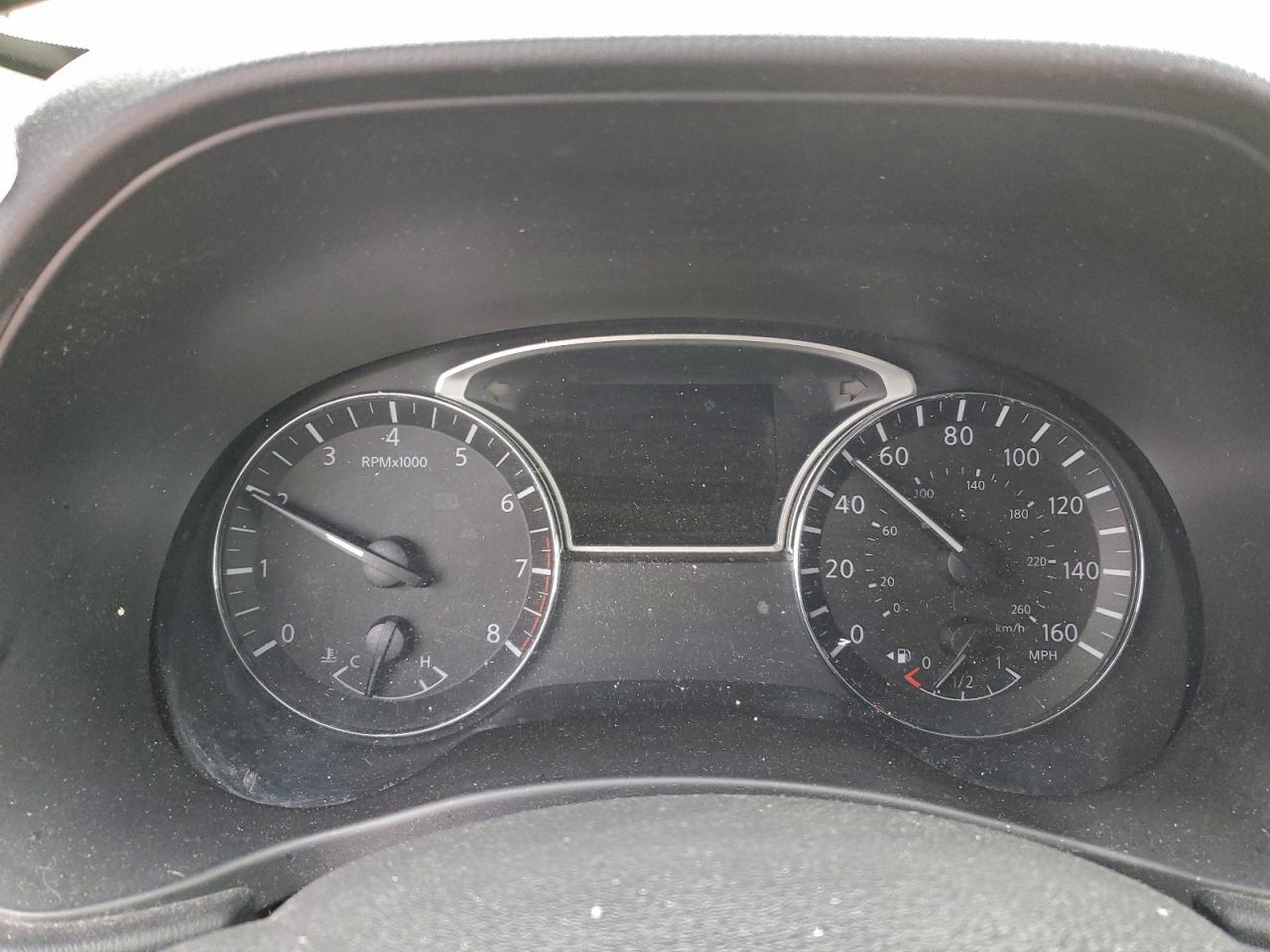 Nissan Pathfinder S Image 11