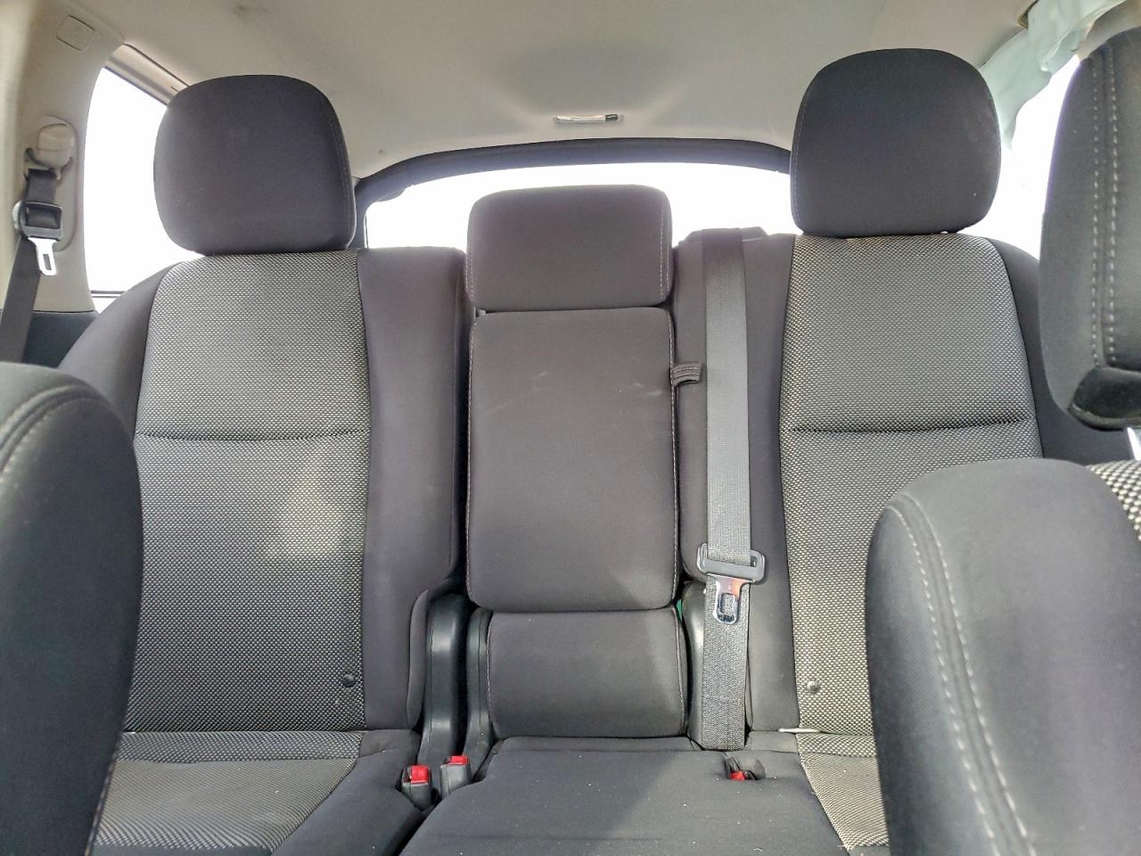 Nissan Pathfinder S Image 10