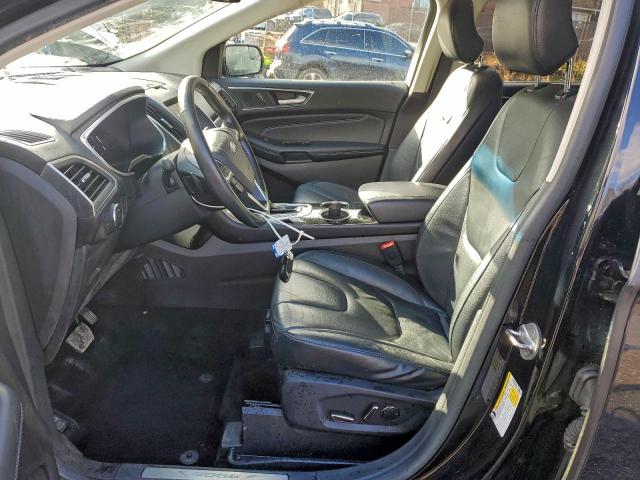 Ford Edge Titanium Image 3