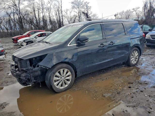  Salvage Kia Sedona
