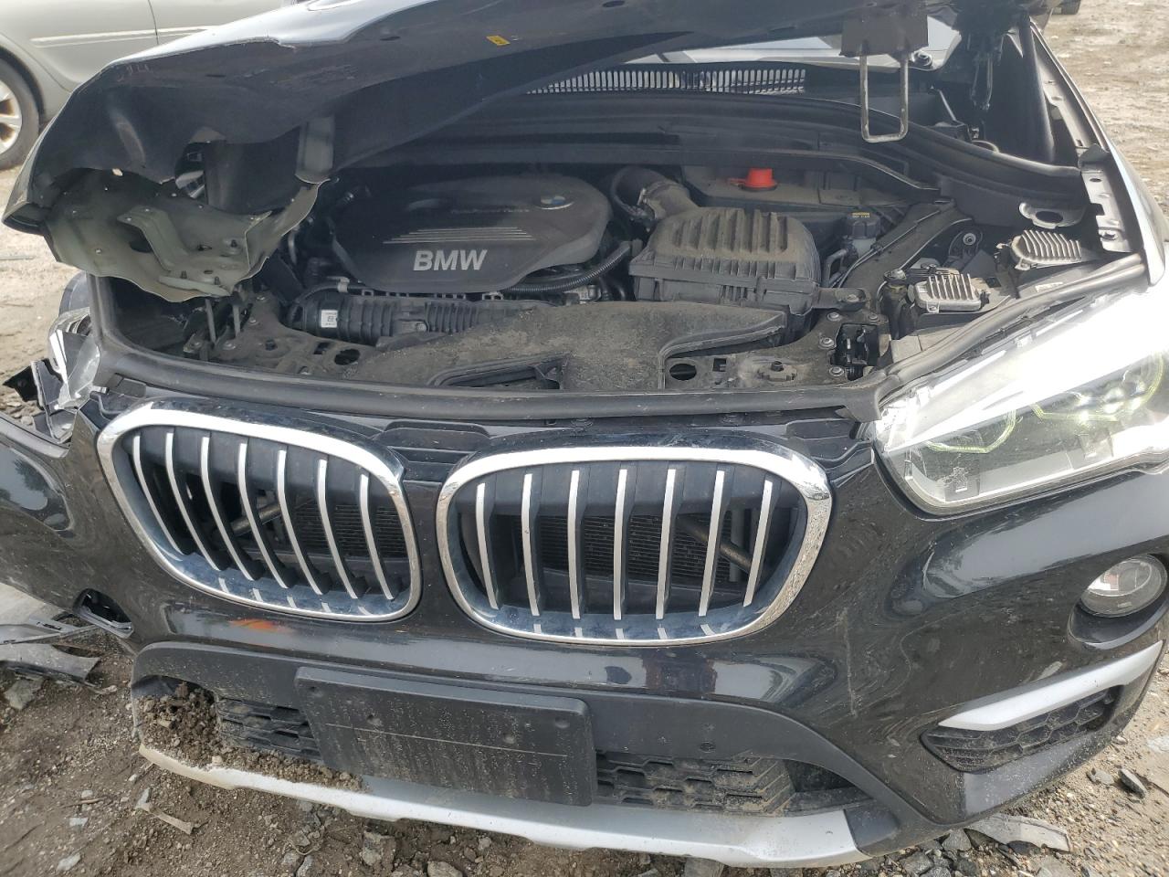 BMW X Series Xdrive28i Image 12