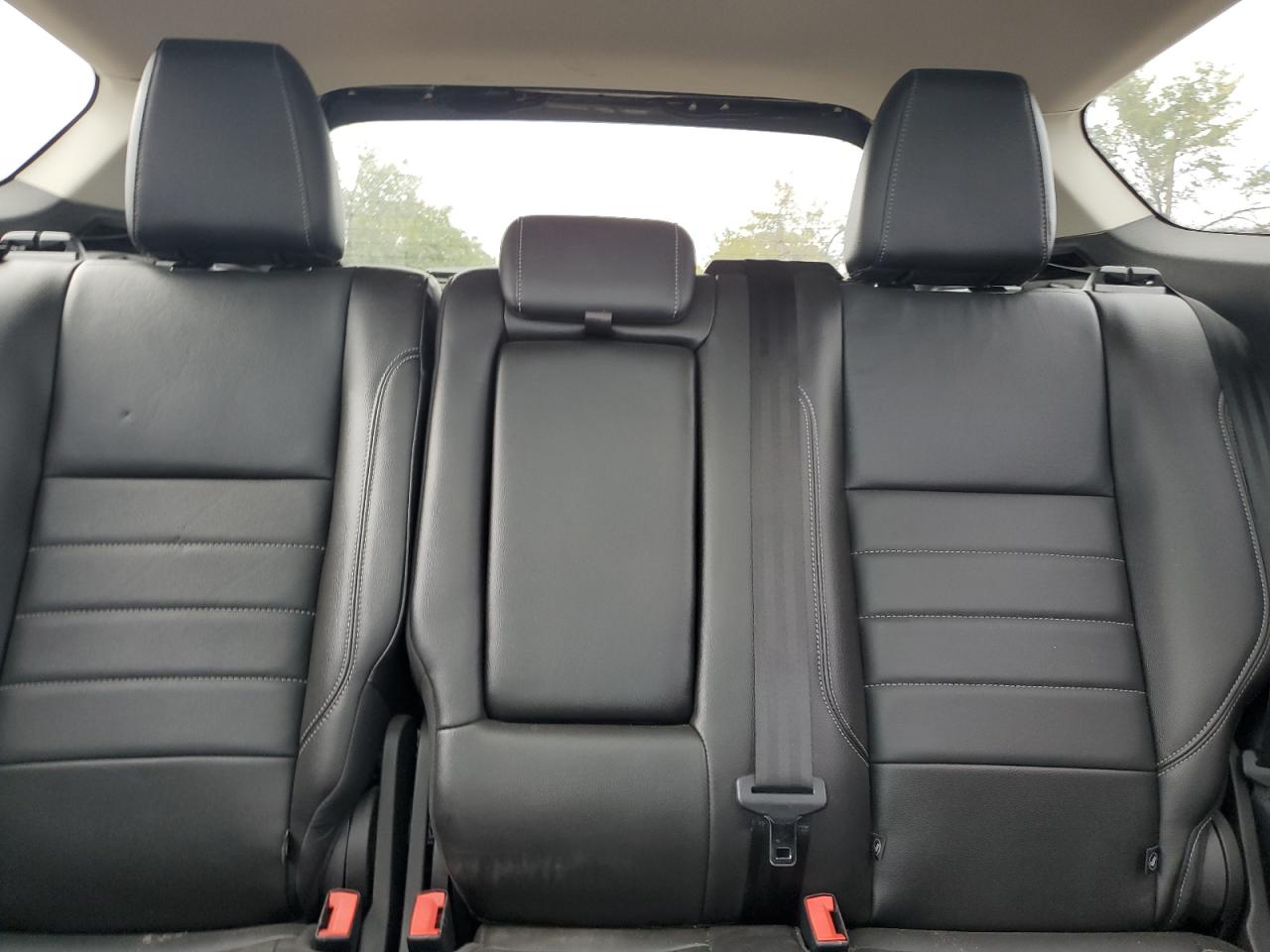 Ford Escape Titanium Image 9