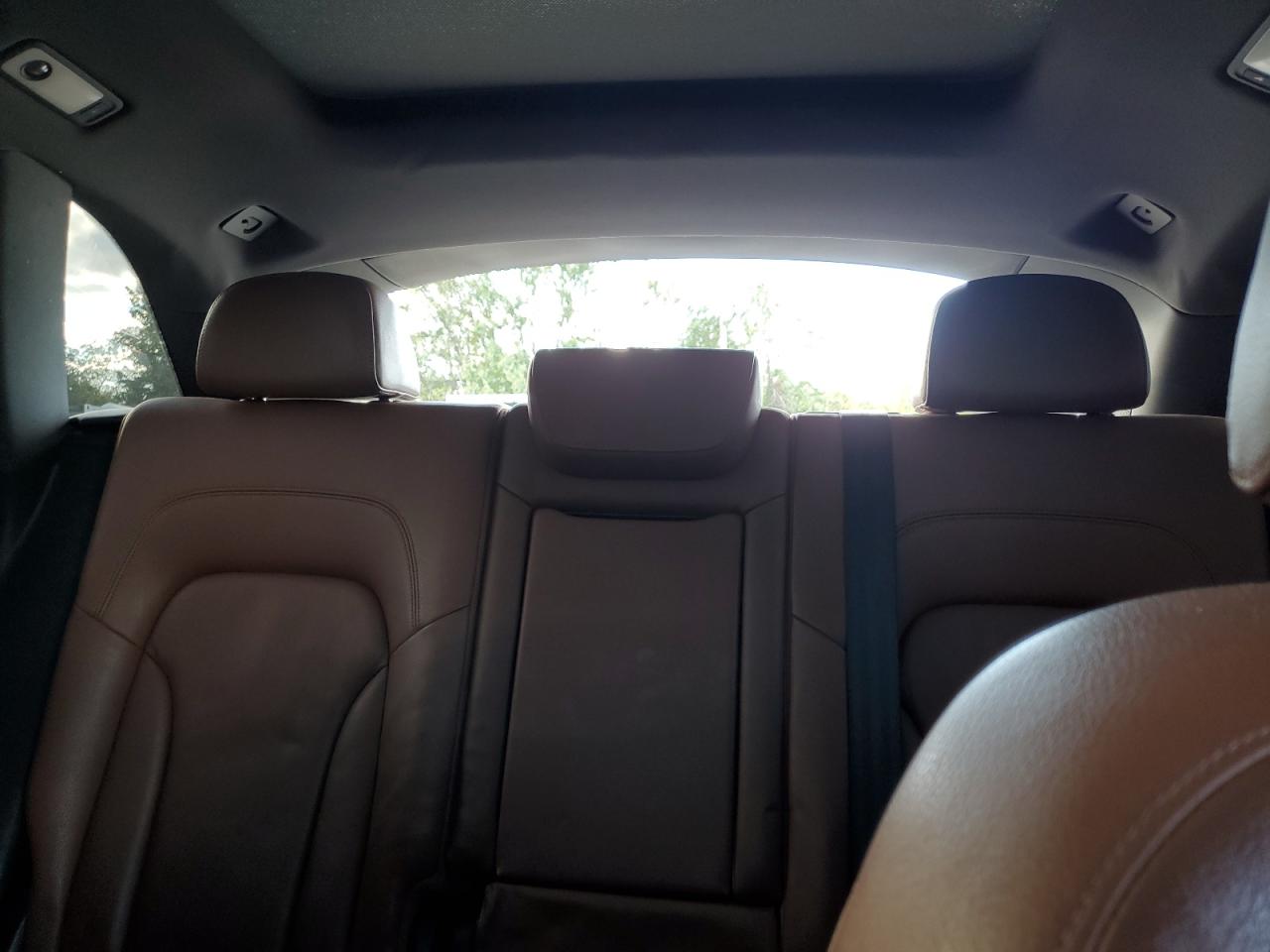 Audi Q5 Premium Plus Image 12