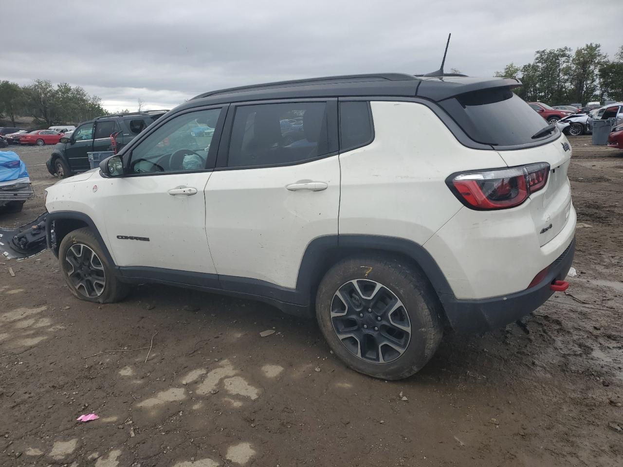 Jeep Compass Trailhawk Image 4