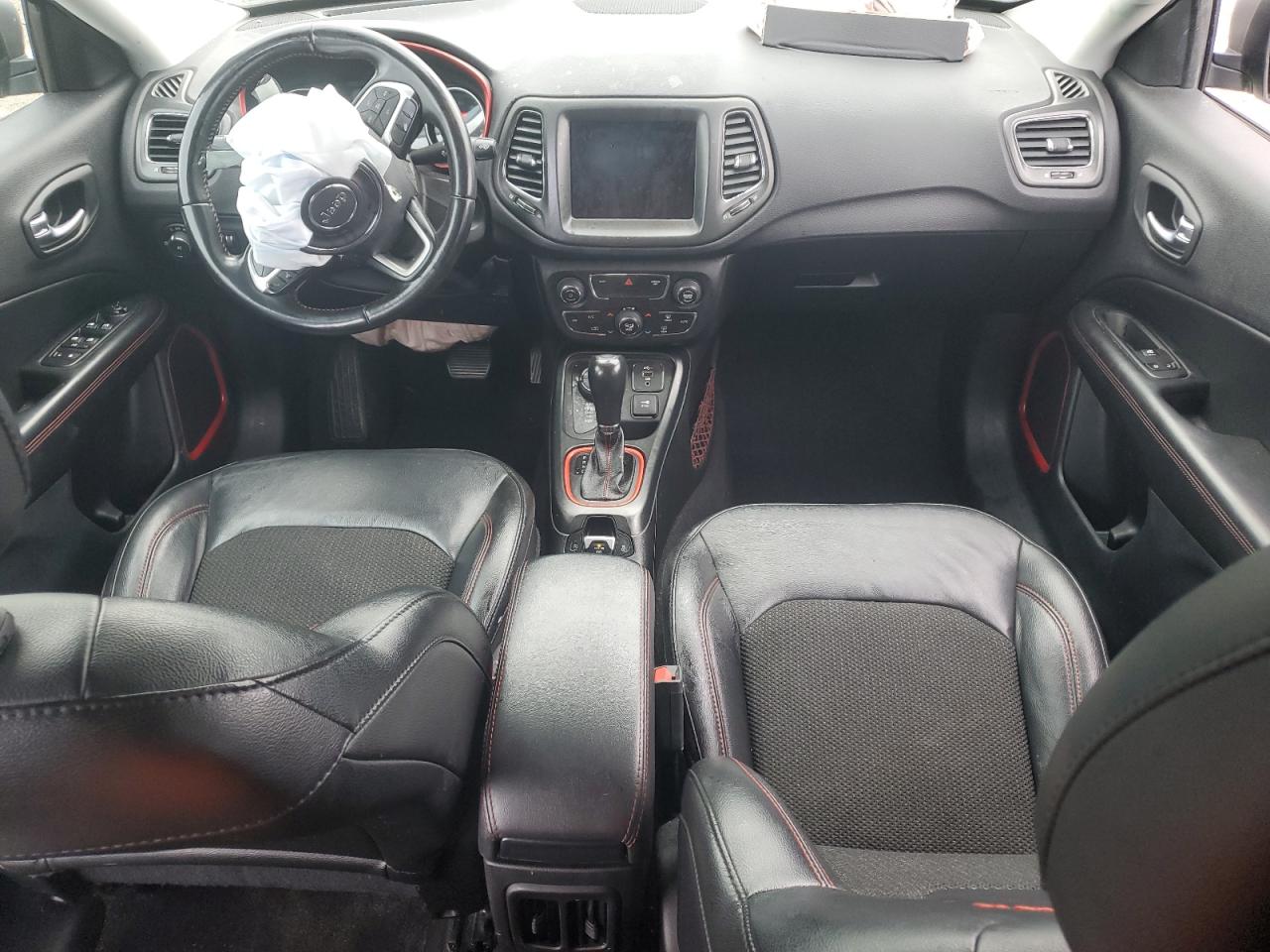 Jeep Compass Trailhawk Image 6