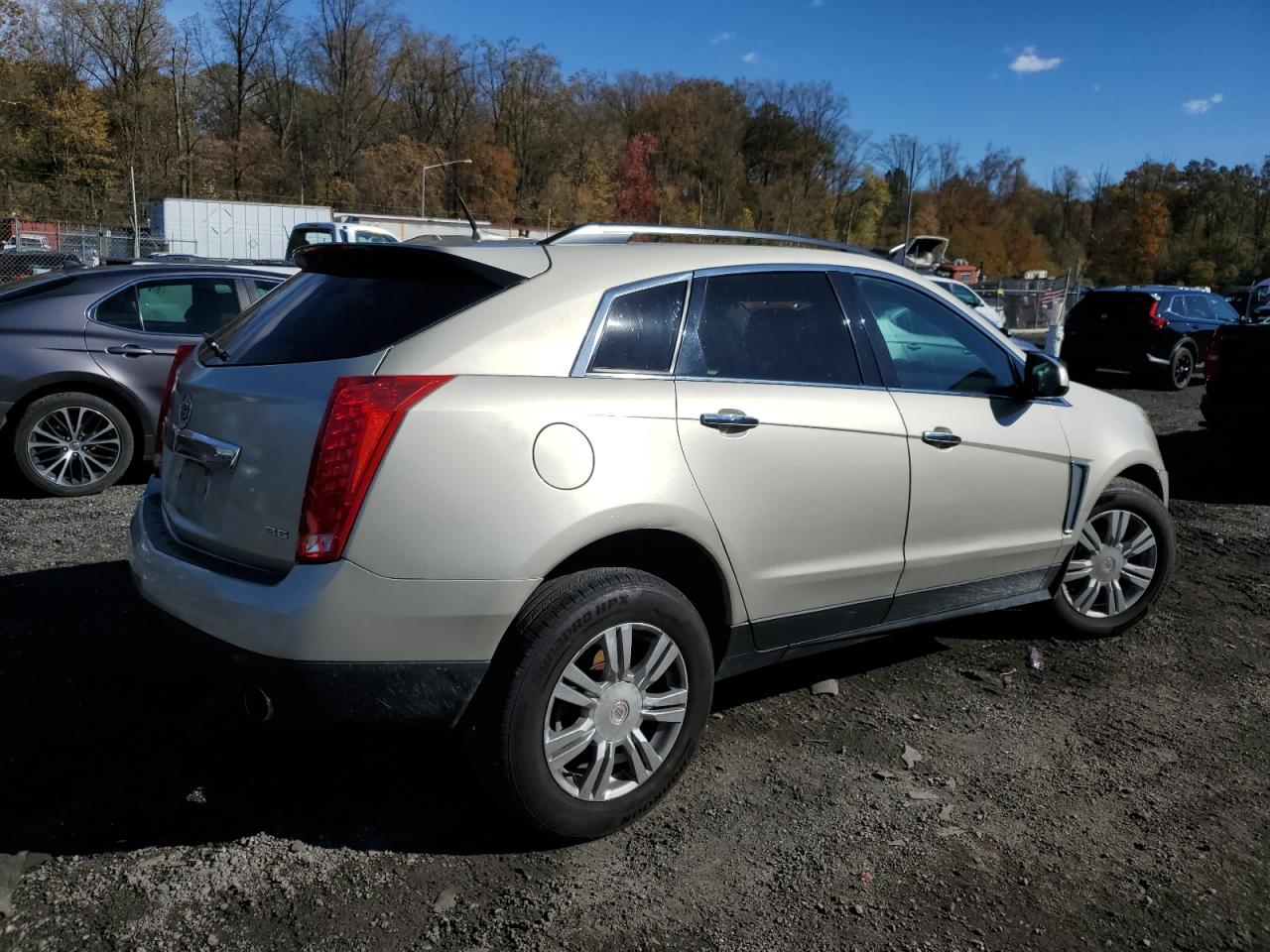 Cadillac SRX Image 8