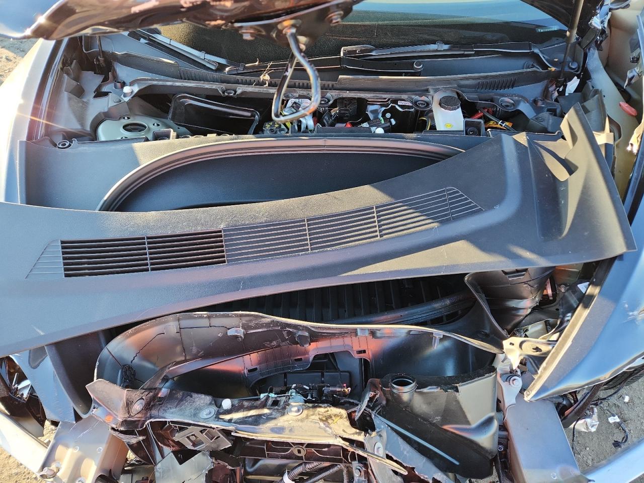 Tesla Model 3 Image 8