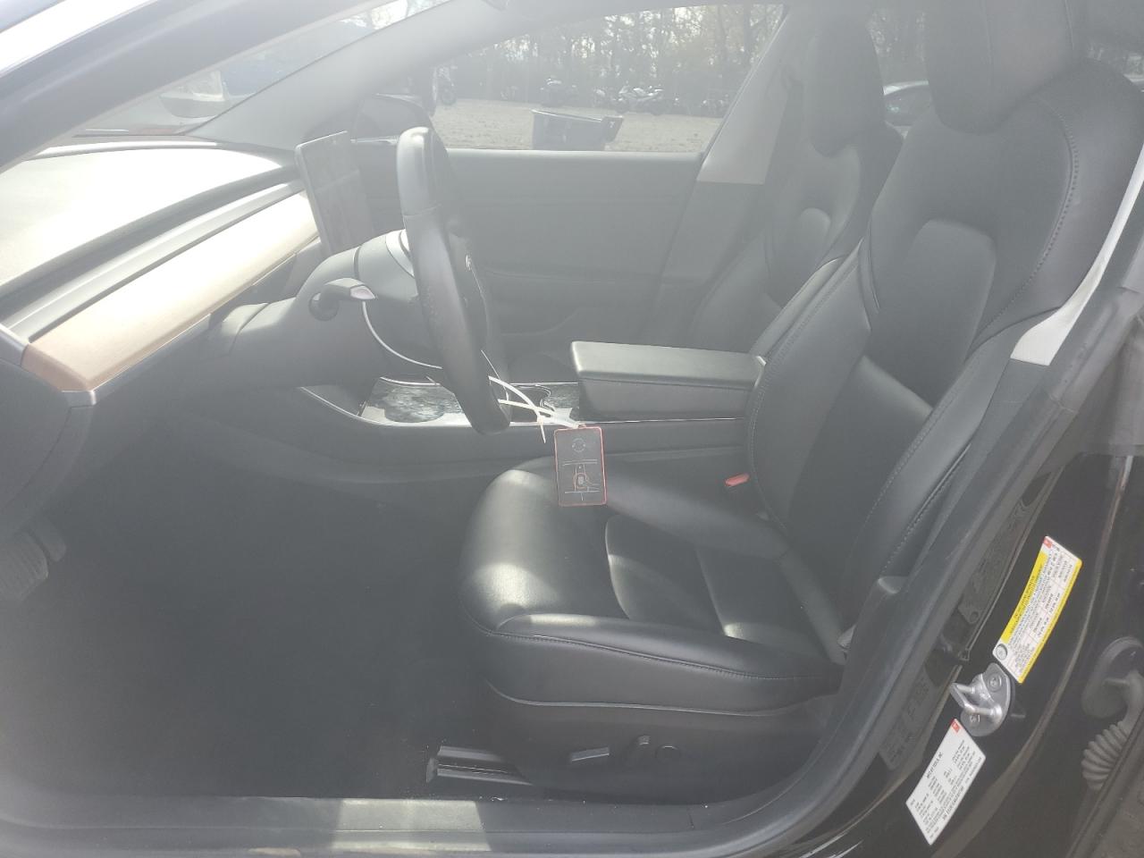 Tesla Model 3 Image 9