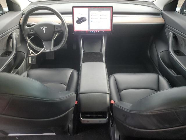 Tesla Model 3 Image 5