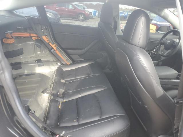 Tesla Model 3 Image 12