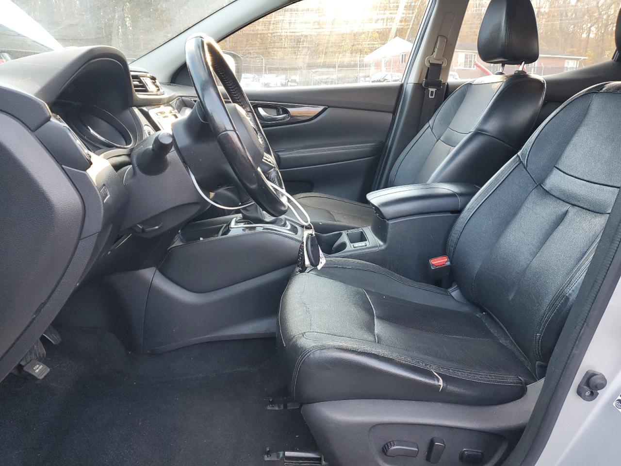 Nissan Rogue S Image 6