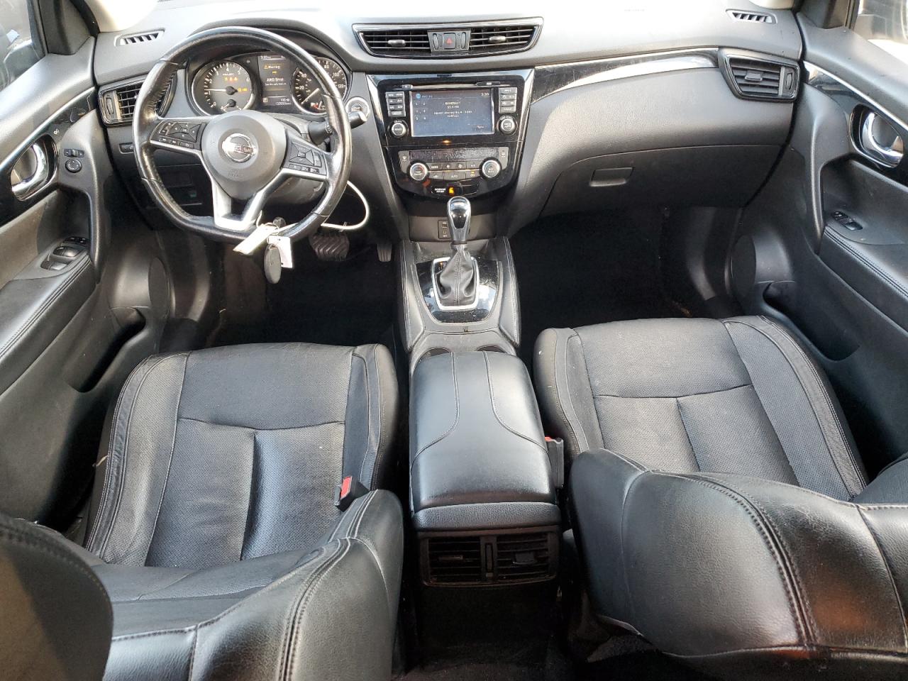 Nissan Rogue S Image 4