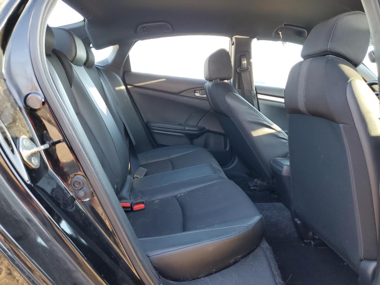 Honda Civic Sport Image 2